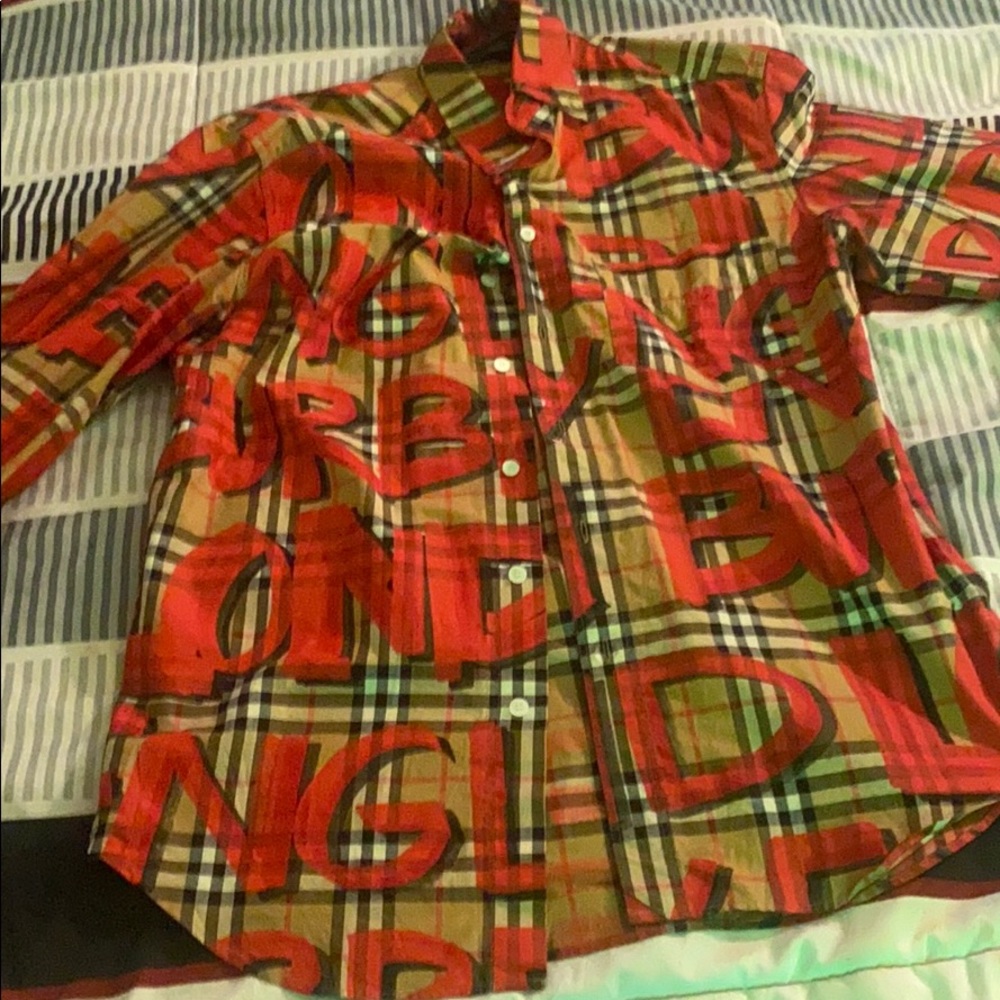 Burberry button up shirt